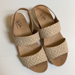 Life Stride Sandals